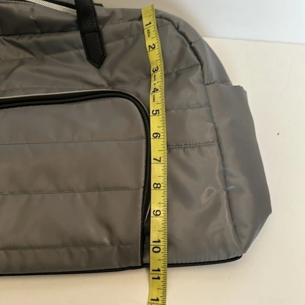 DSW Duffle Bag Front Pockets Side Open Pockets Gray